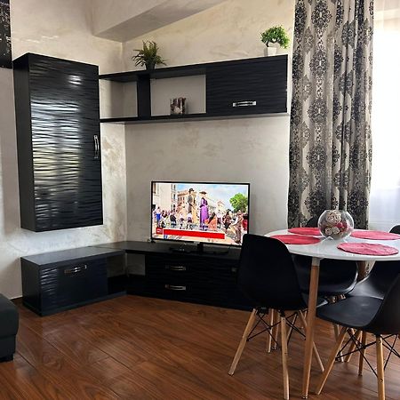 מאמאיה Twin Residence Five מראה חיצוני תמונה
