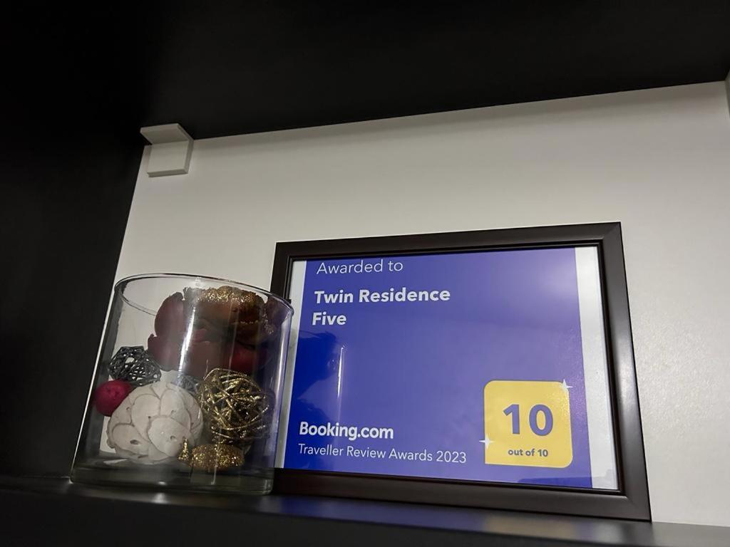 מאמאיה Twin Residence Five מראה חיצוני תמונה